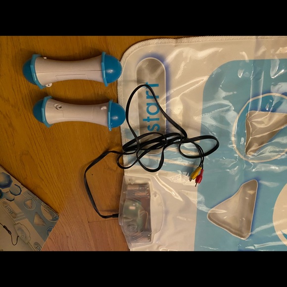 Wireless fit TV video game - Picture 3 of 4